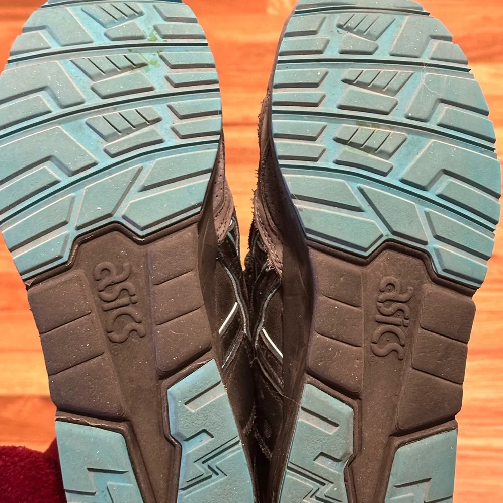 ASICS Men's Black and Teal Sneakers - Picture 7 of 9